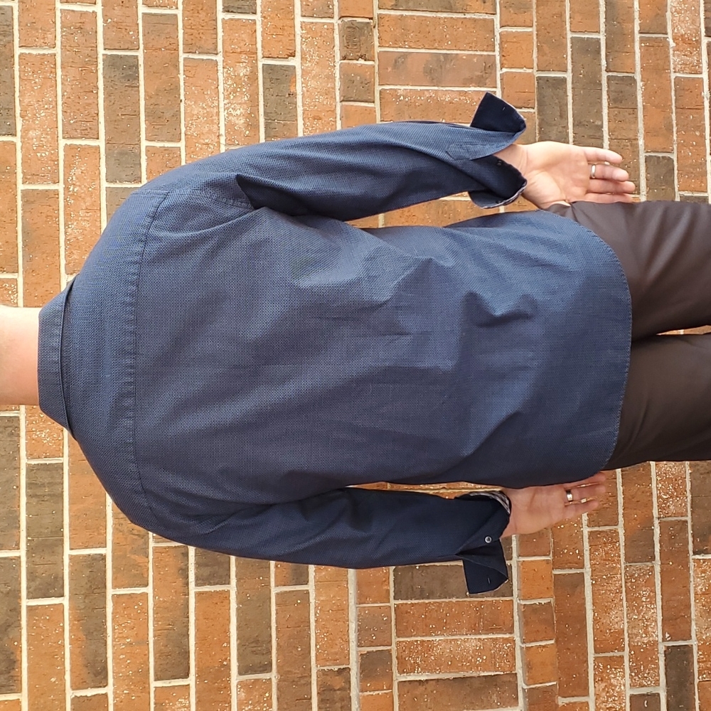 Van Heusen Dress Shirt with Contrast Sleeves - medium - Picture 2 of 4